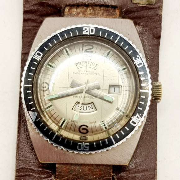 Vintage Prestige Divers Waterproof Day-Date Stainless Steel Gents Wristwatch
