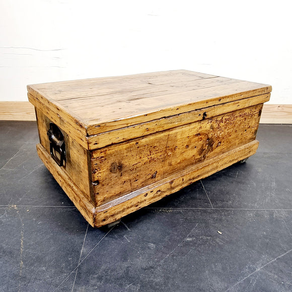 Antique Pine Fitted Carpenters Trunk