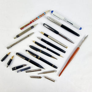 Job Lot of Vintage and Antique Parker Fountain Pen, Fountain Pens, Pens and Pencils, etc