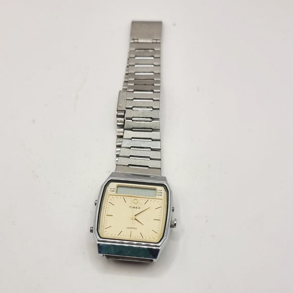 Timex Quartz Dual Analogue Wristwatch for Spares and Repairs