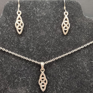 Vintage Silver Celtic Pattern Set Pendant and Earrings.