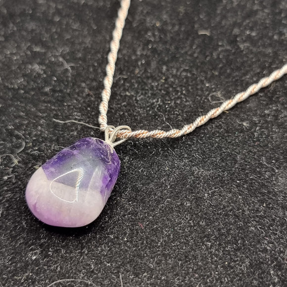 Vintage Healing Stone Polished Amethyst Pendant on Silver Rope Chain