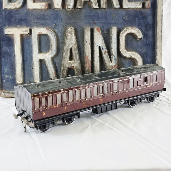 O Gauge Course Scale Kit Built Carriage LMS 120 3rd Class