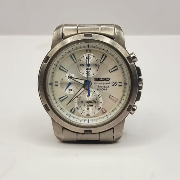 Seiko Chronograph Titanium 100m Gents Wristwatch