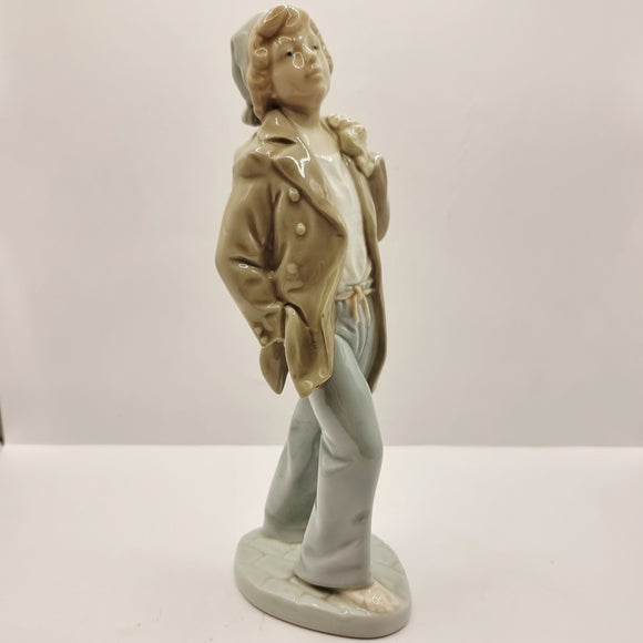 Nao by Lladro Figurine On Shore Sailor Boy