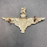 WWII Vintage Parachute Regiment or Para Wings Cap Badge.