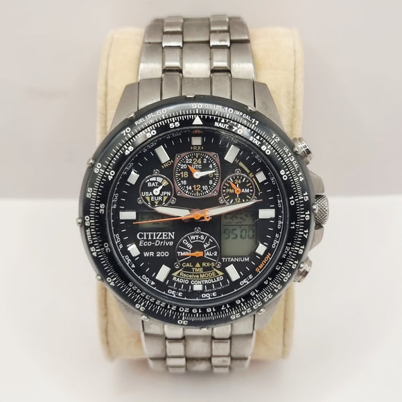 Citizen Eco-Drive WR 200 Skyhawk Titanium  Radio Conrolled Pilots Wristwatch