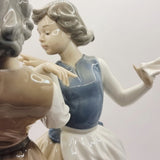 Lladro Figurine Dancing the Polka 5252