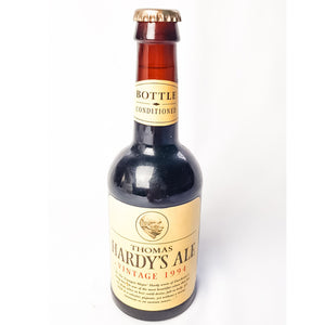 Thomas Hardy's Ale Vintage 1994. Unopened vintage bottle of Thomas Hardy's Ale 33cl. 330ml. Selling as collectable bottles.  Measurses: Height 21cm, Diameter 6.5cm.