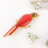 Collection of vintage brooches