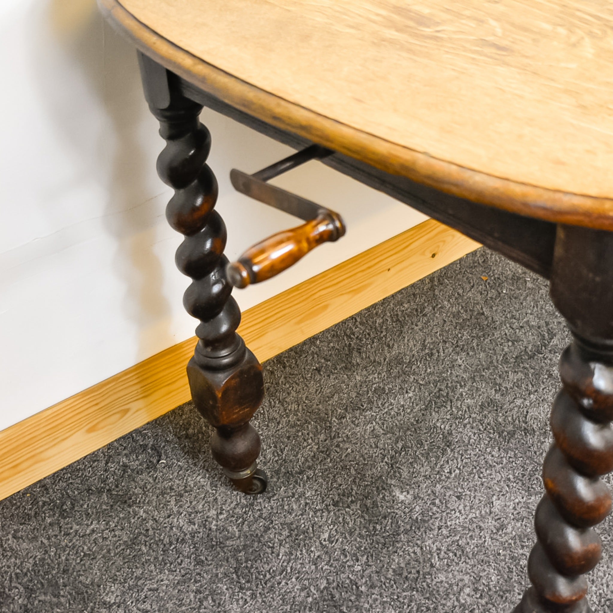 Barley Twist Oak Extending Dining Table Attrells Antiques