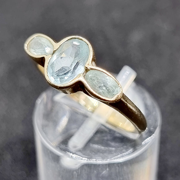 Antique Style Topaz and Gold Ring