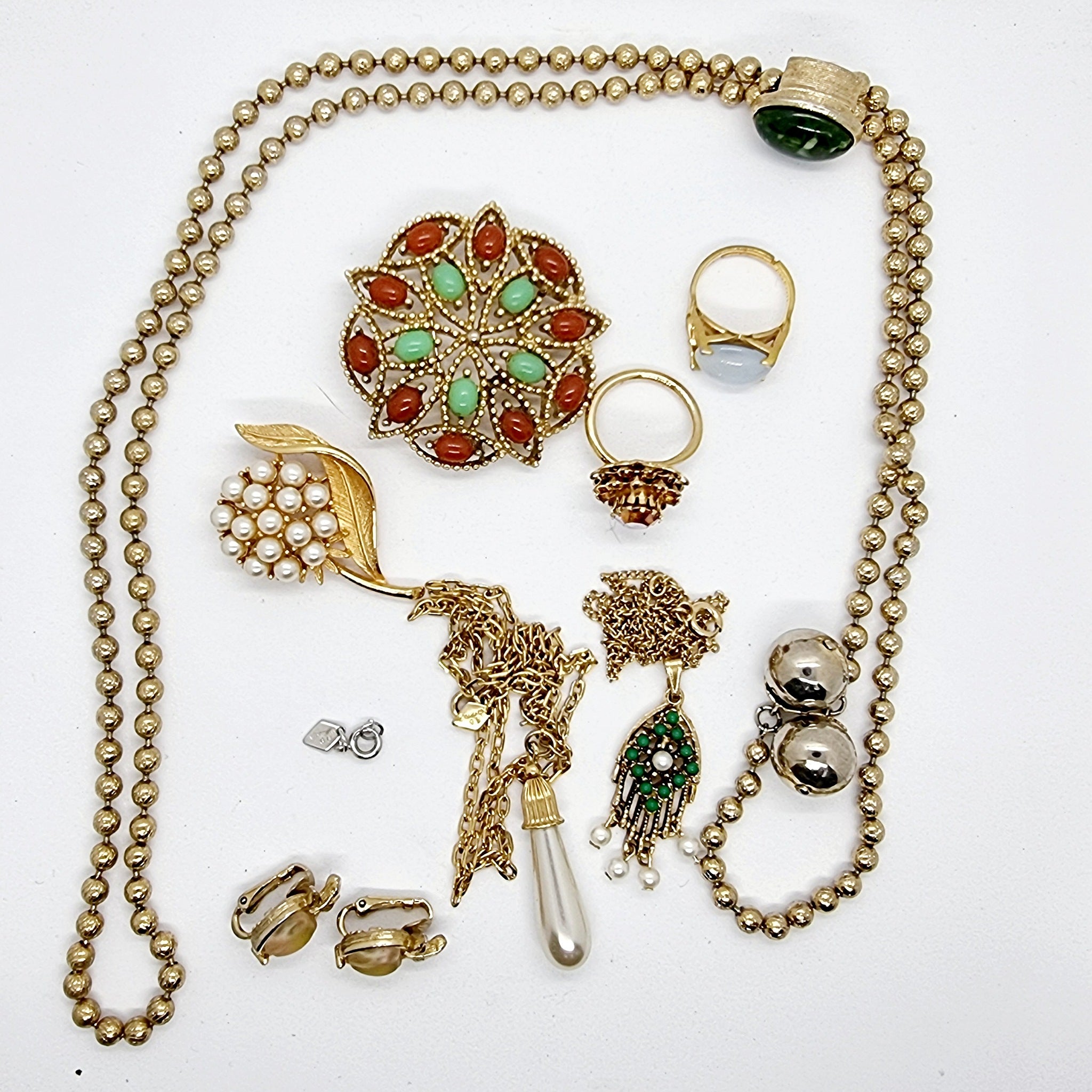 Sarah costume jewelry hotsell