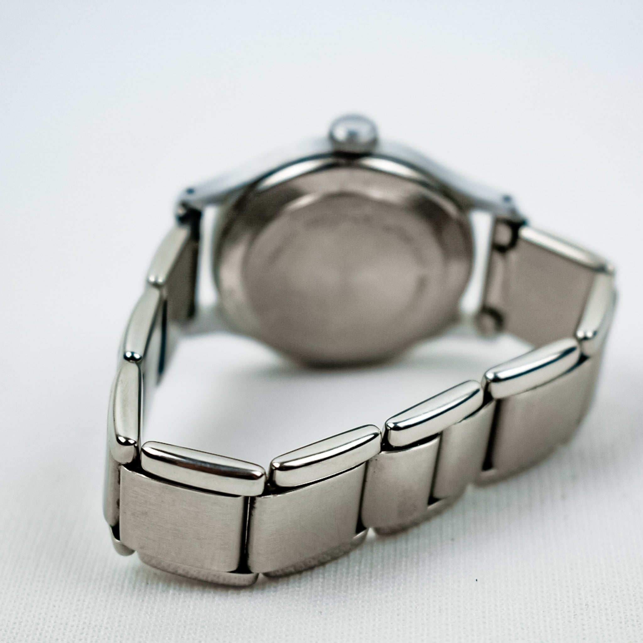 Ingersoll 5 jewels deals shockproof watch