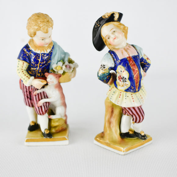 Pair of Sitzendorf figurines of a Young Couple